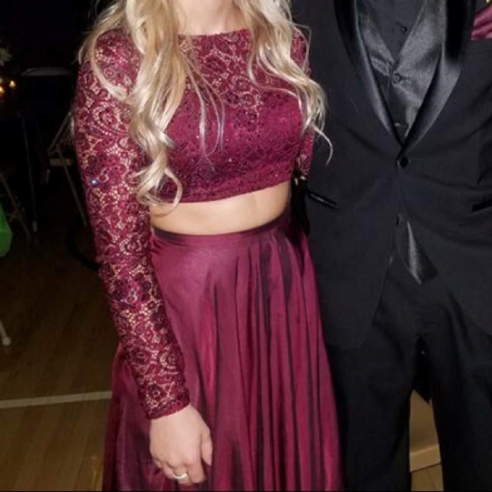 2-piece, Maroon, Size 0 Prom Dress - Picture 2 of 3
